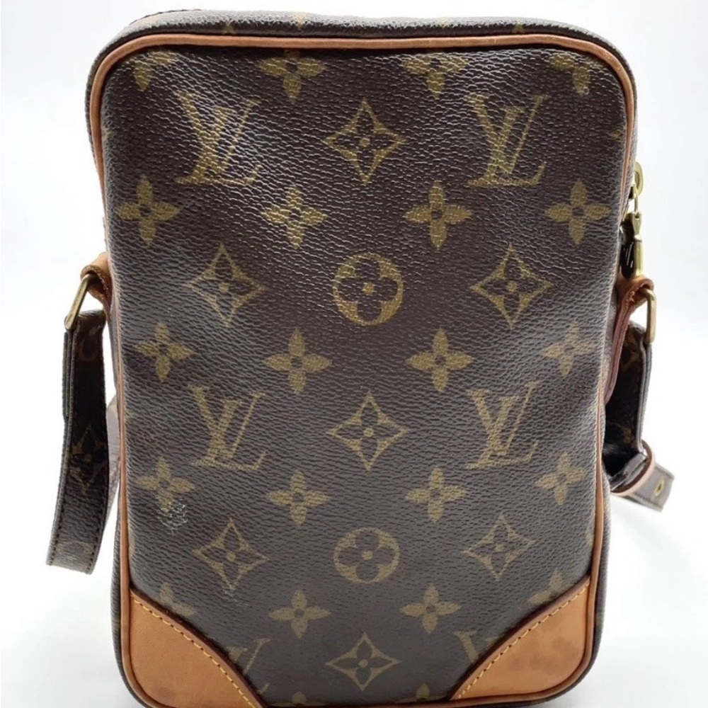Louis Vuitton Danube PM Monogram Crossbody / Model M45266 | Made in France - Picture 15 of 15